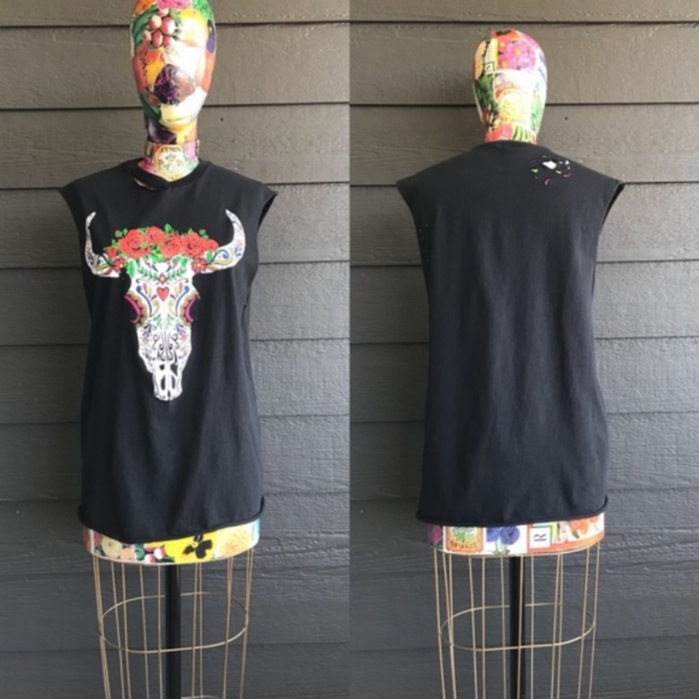 Longhorn Roses Crown Floral Distressed Muscle Tank